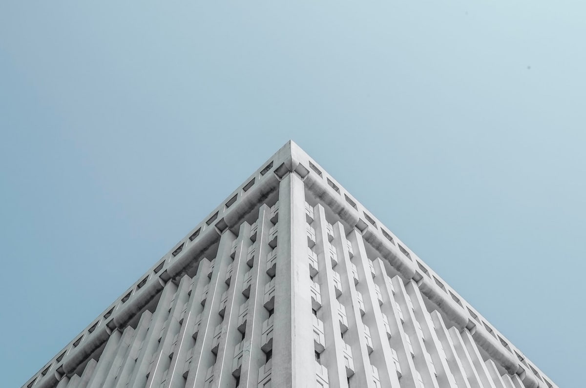 读YY漫画先把句子拉直：核对配乐是不是带节奏后再拿掉配乐再读